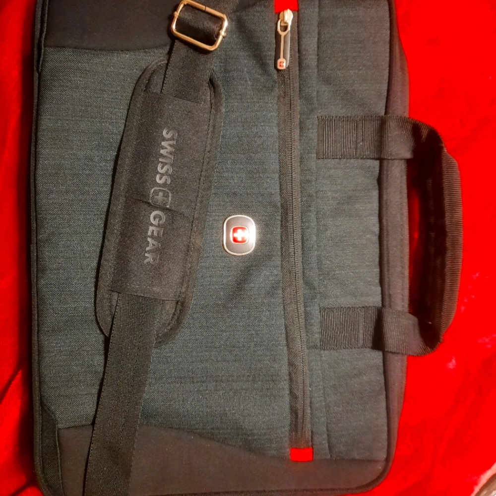 SwissGear - Structure 16 Laptop Case - Blac Heathe